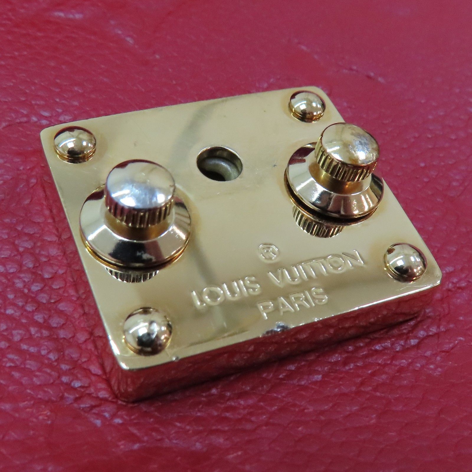 Louis Vuitton Pochette Metis, Empreinte