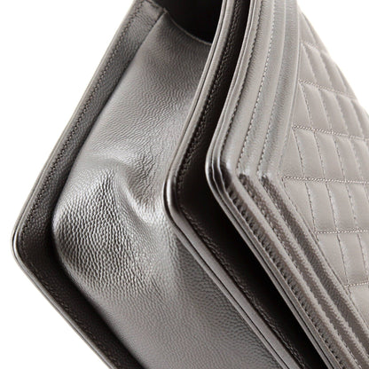 Chanel Boy Flap Bag Quilted Caviar New Medium
