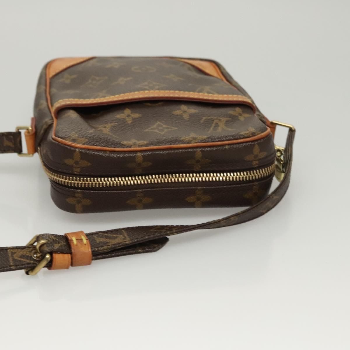 Louis Vuitton Danube, Monogram