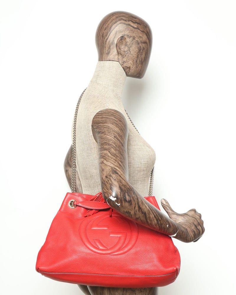 Gucci Medium Soho Chain Tote Bag