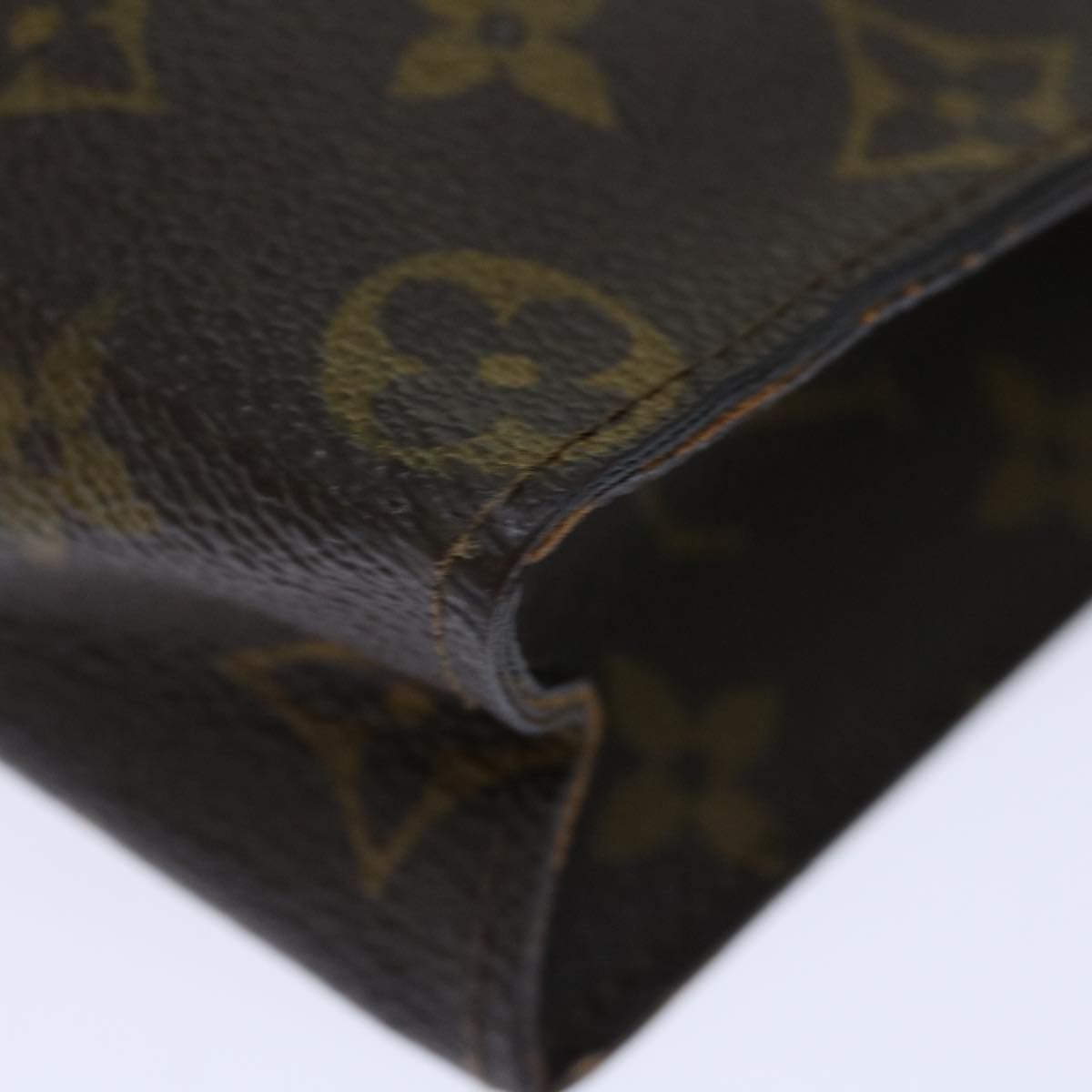 Louis Vuitton Poche Toilette 26, Monogram